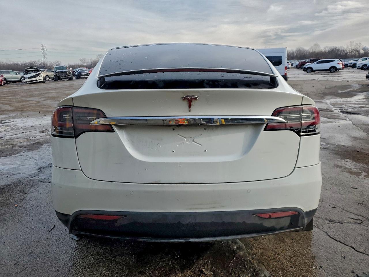 2018 TESLA MODEL X photo 16