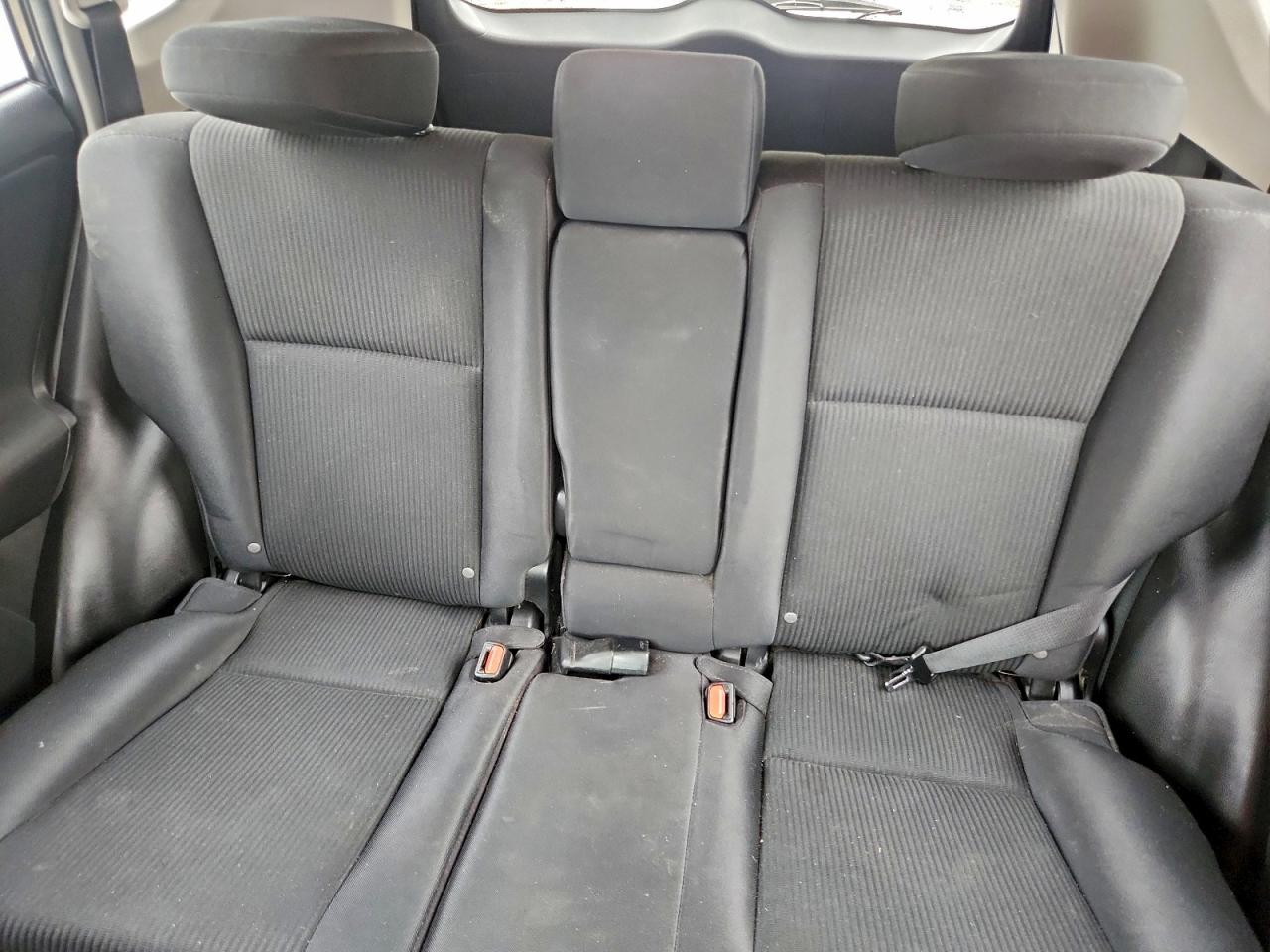 2017 TOYOTA RAV4 LE photo 10