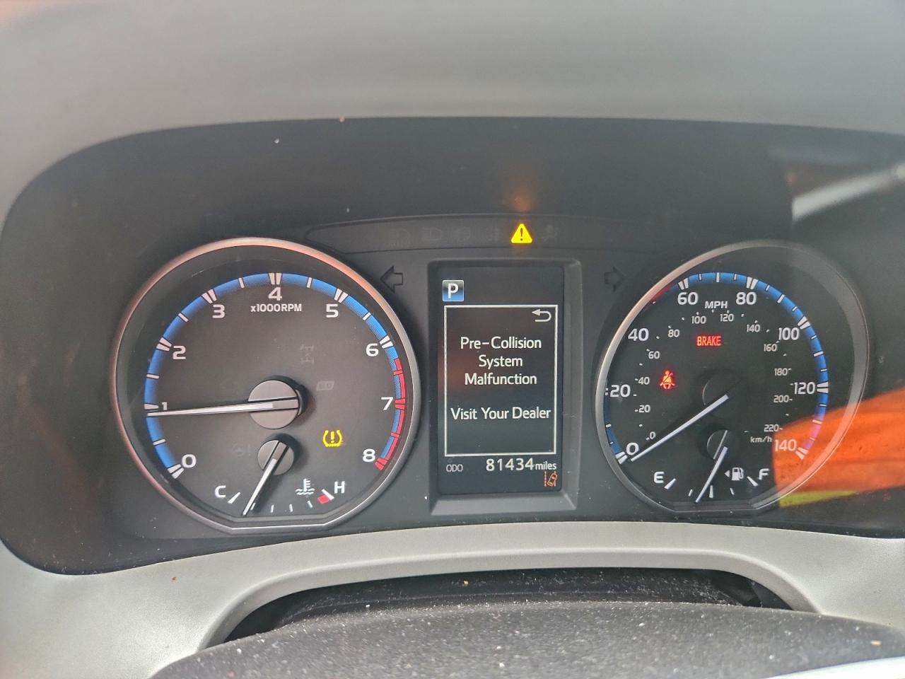 2017 TOYOTA RAV4 LE photo 9