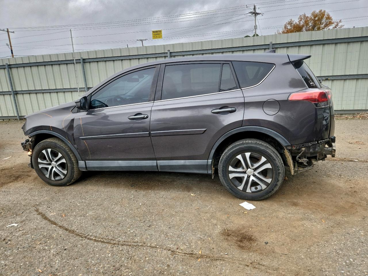 2017 TOYOTA RAV4 LE photo 2