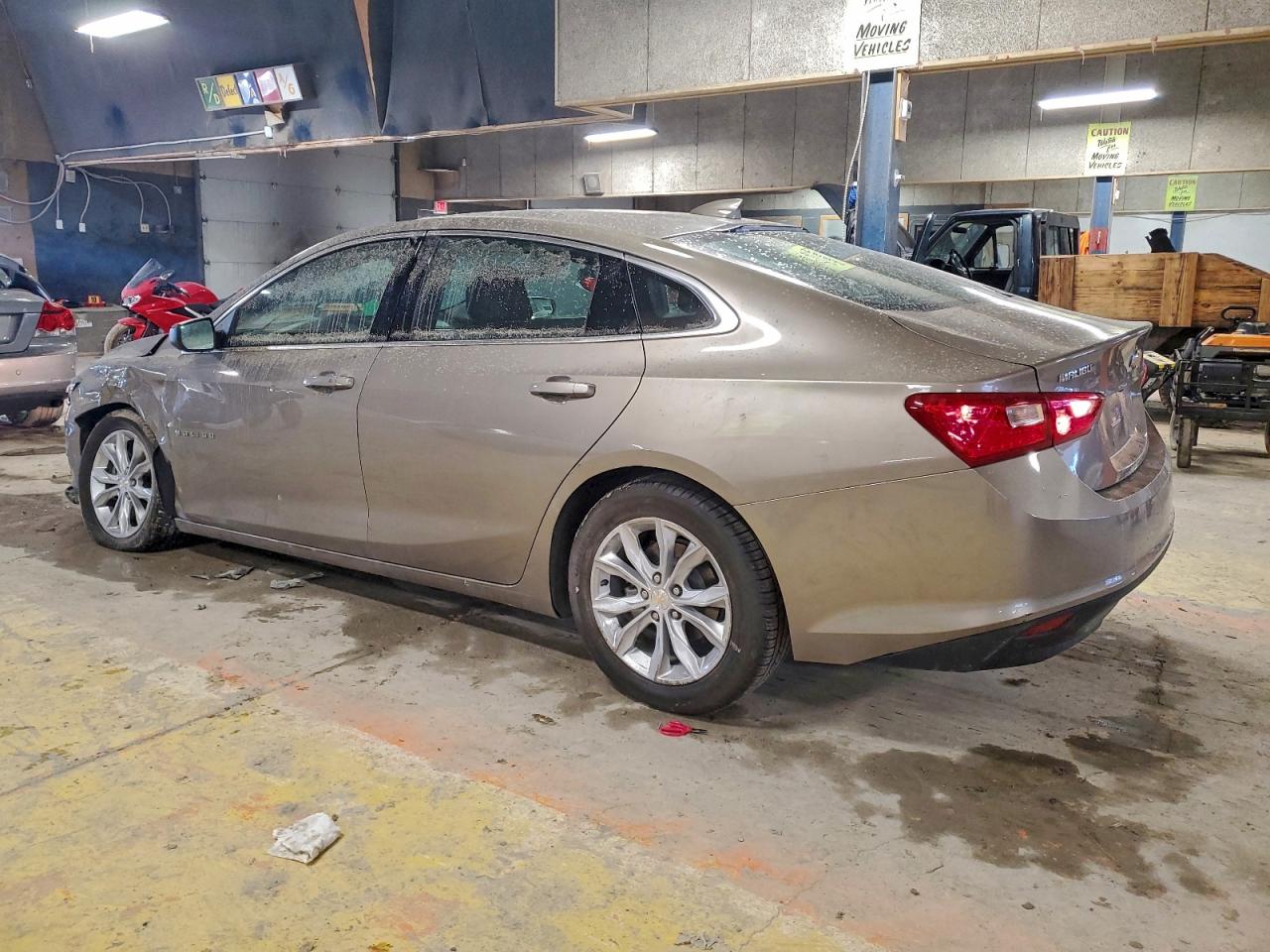 2023 CHEVROLET MALIBU LT photo 3