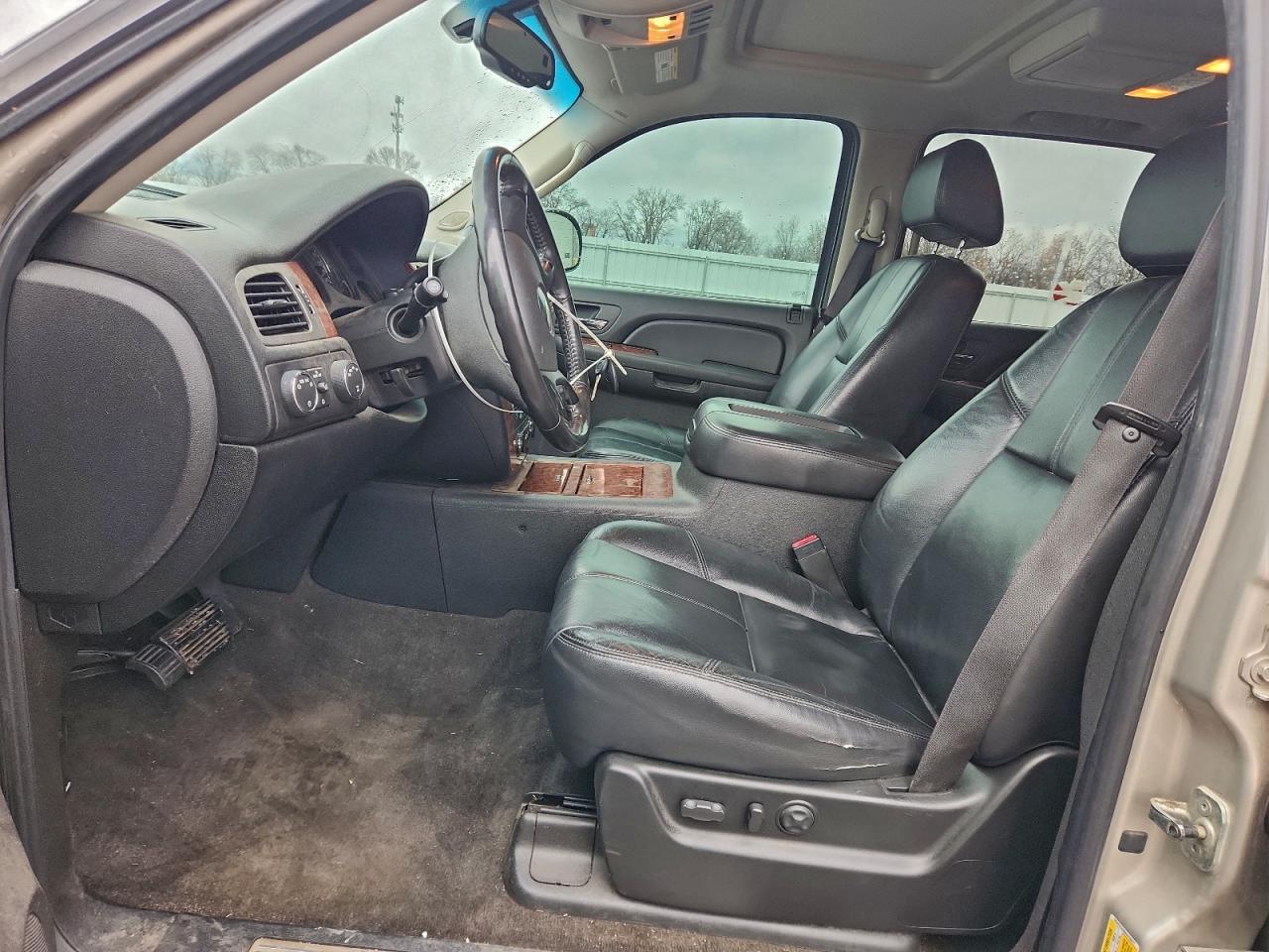 2008 CHEVROLET SUBURBAN K1500 LS photo 19