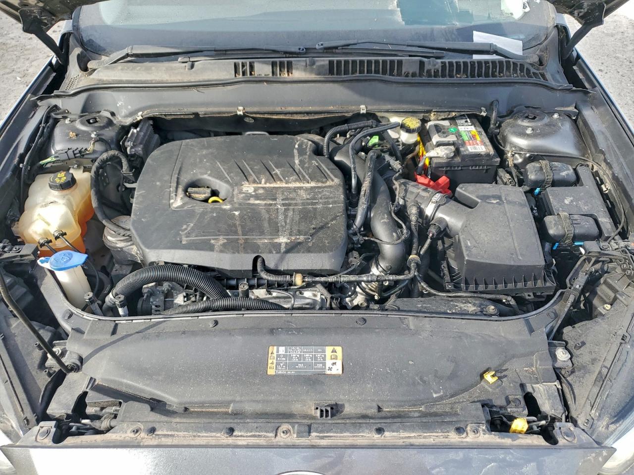 2016 FORD FUSION SE photo 21