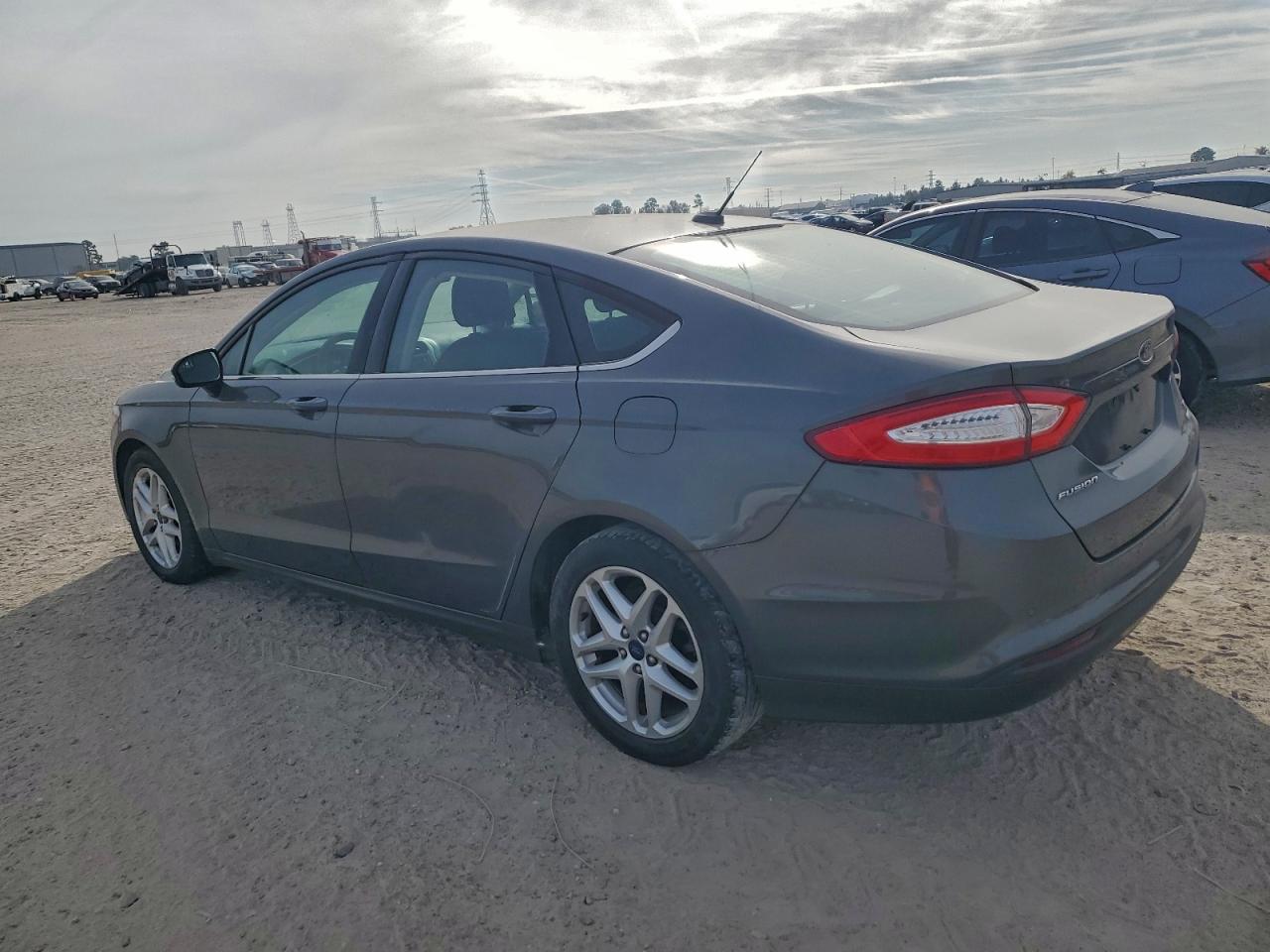 2016 FORD FUSION SE photo 3