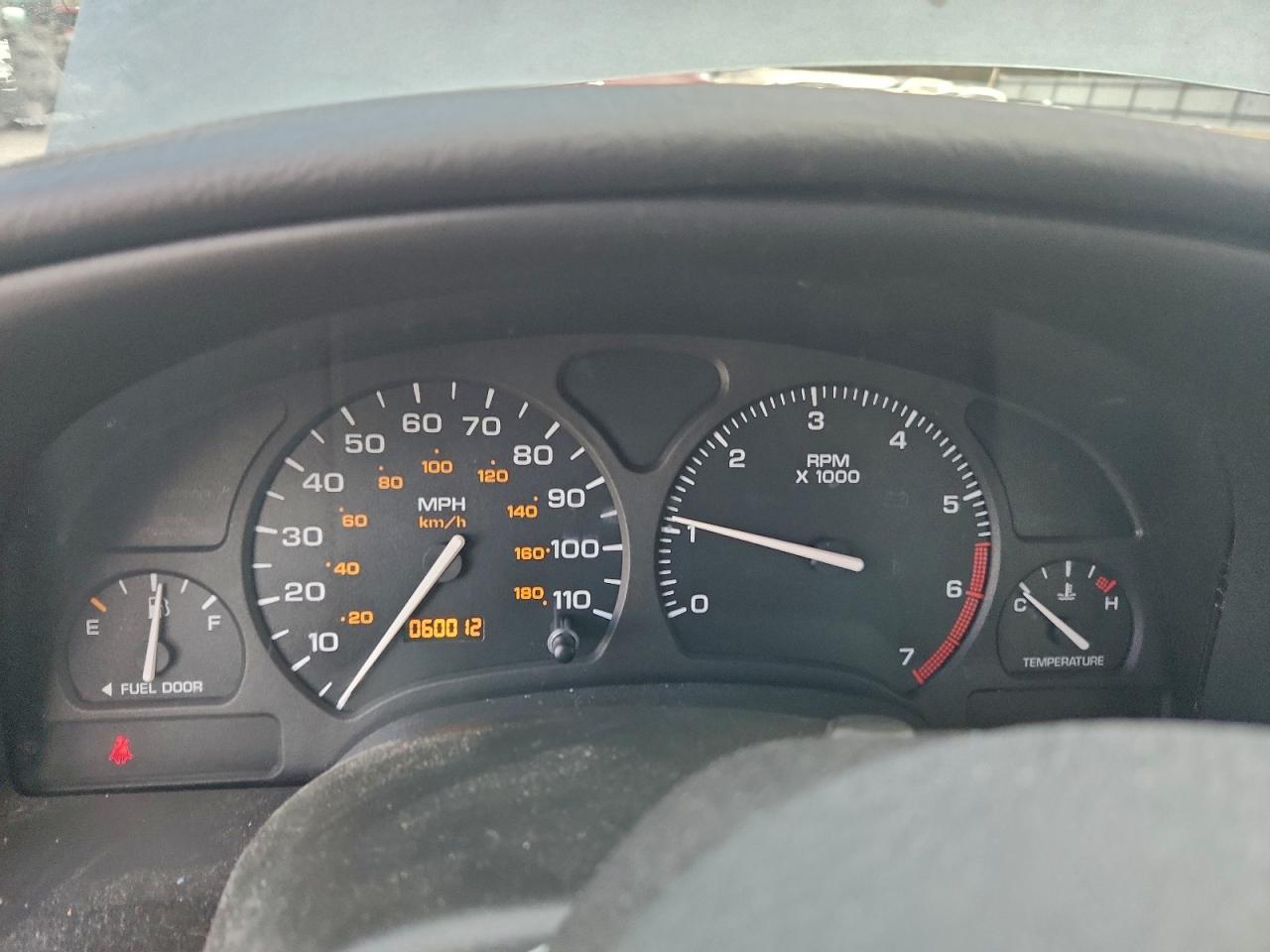 2002 SATURN SL1 photo 25