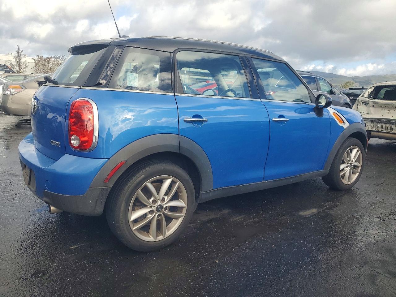 2011 MINI COOPER COUNTRYMAN photo 5