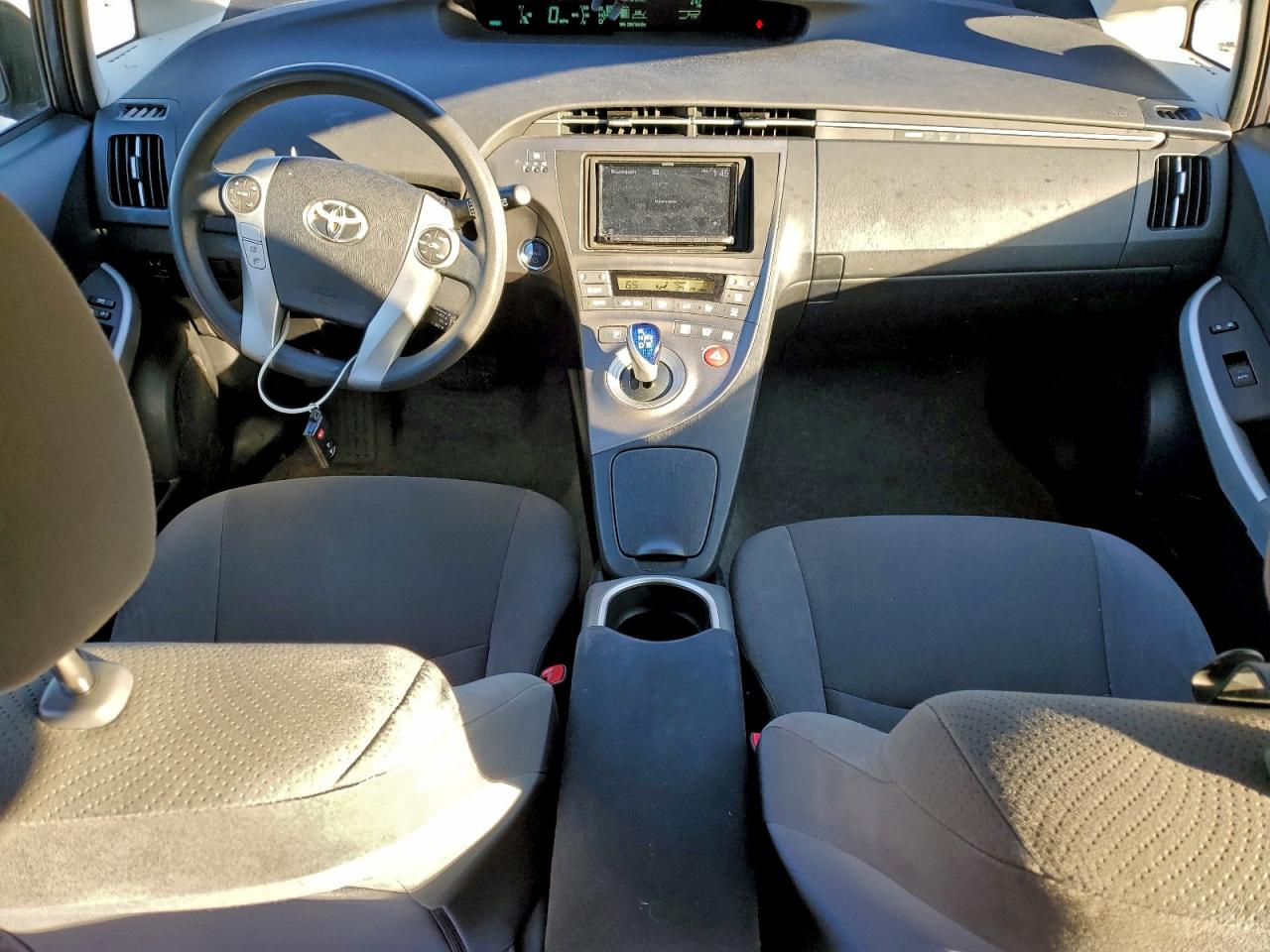 2012 TOYOTA PRIUS photo 8