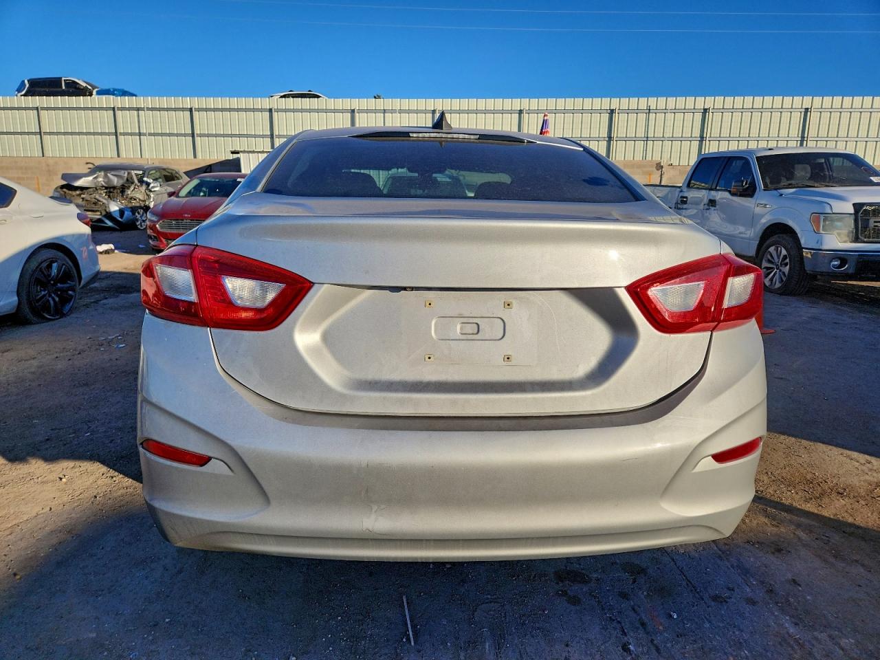 2016 CHEVROLET CRUZE LS photo 11