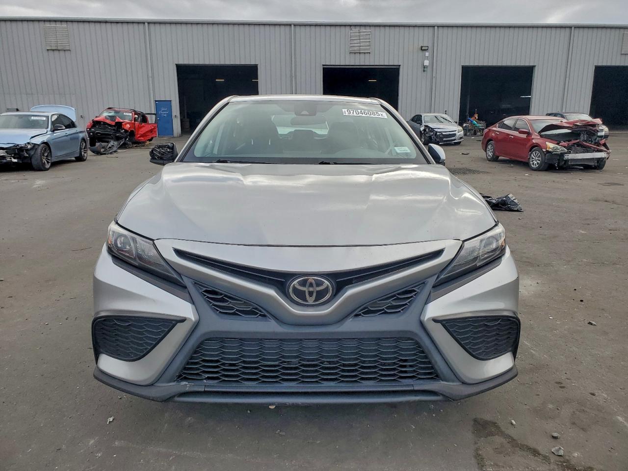 2021 TOYOTA CAMRY SE photo 9