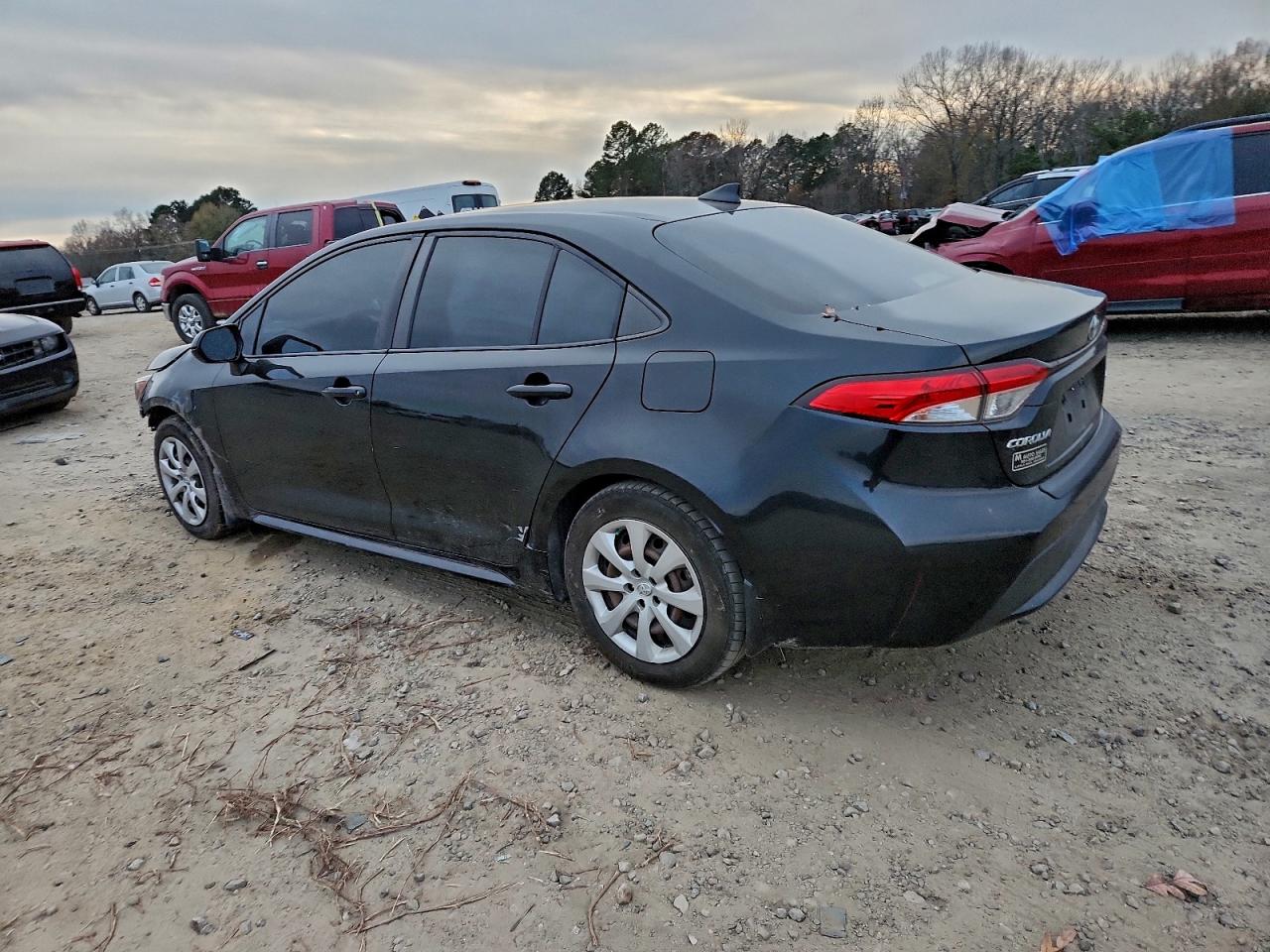 2020 TOYOTA COROLLA LE photo 2
