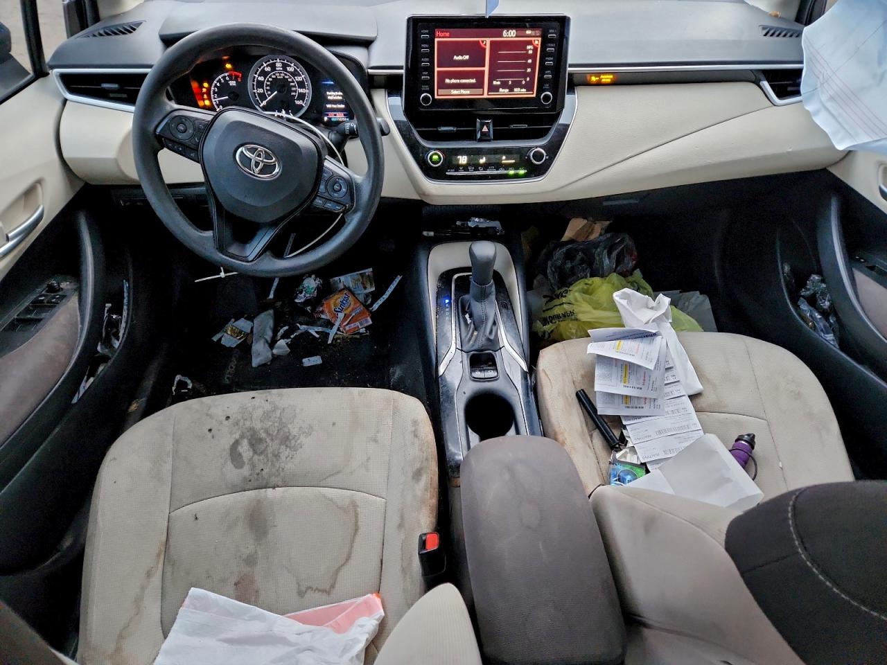 2020 TOYOTA COROLLA LE photo 8