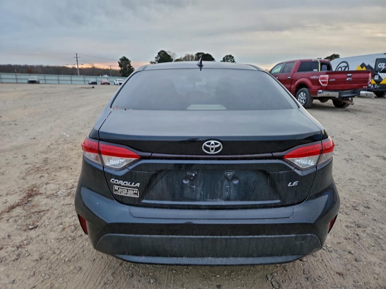 2020 TOYOTA COROLLA LE photo 6