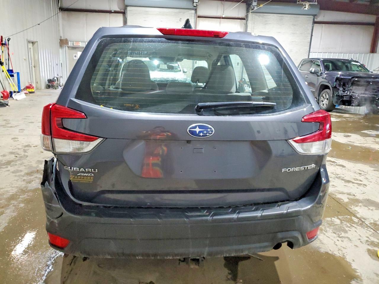 2024 SUBARU FORESTER photo 6