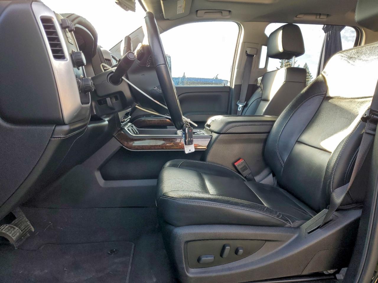 2019 GMC SIERRA K2500 SLT photo 19