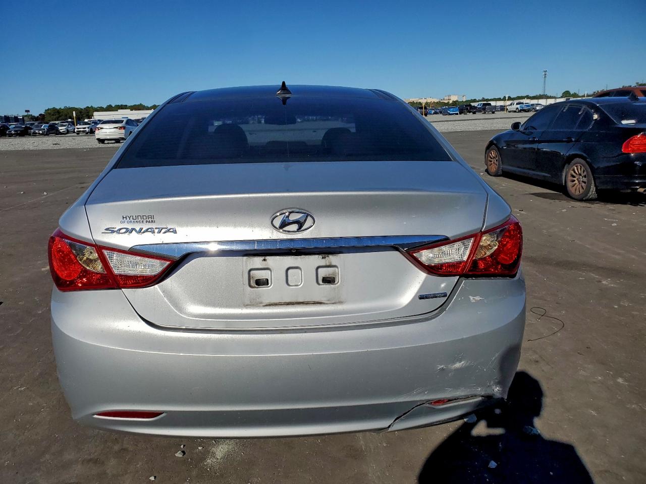 2013 HYUNDAI SONATA SE photo 6