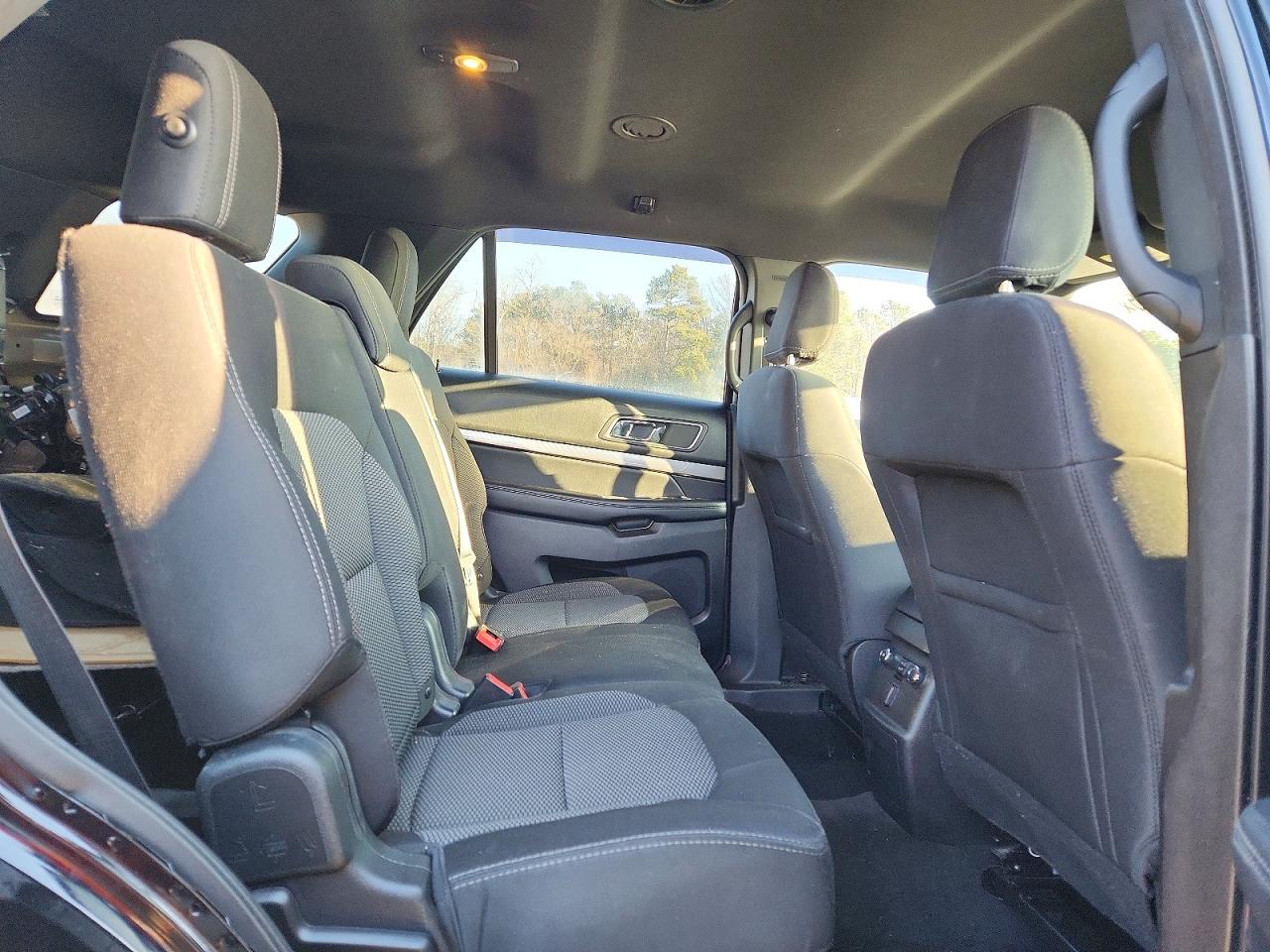2018 FORD EXPLORER XLT photo 11