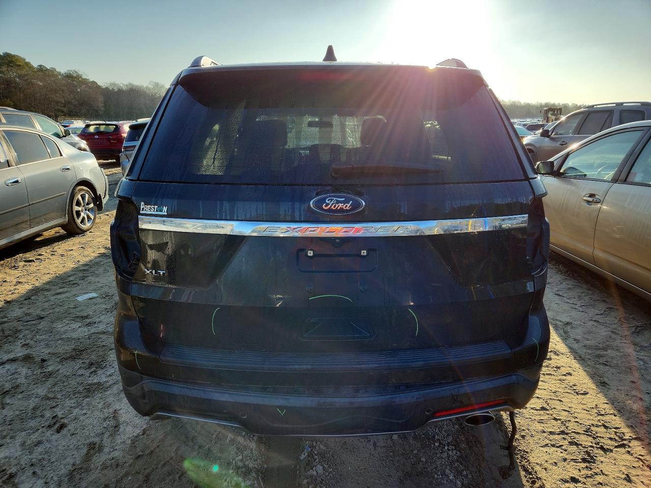 2018 FORD EXPLORER XLT photo 6