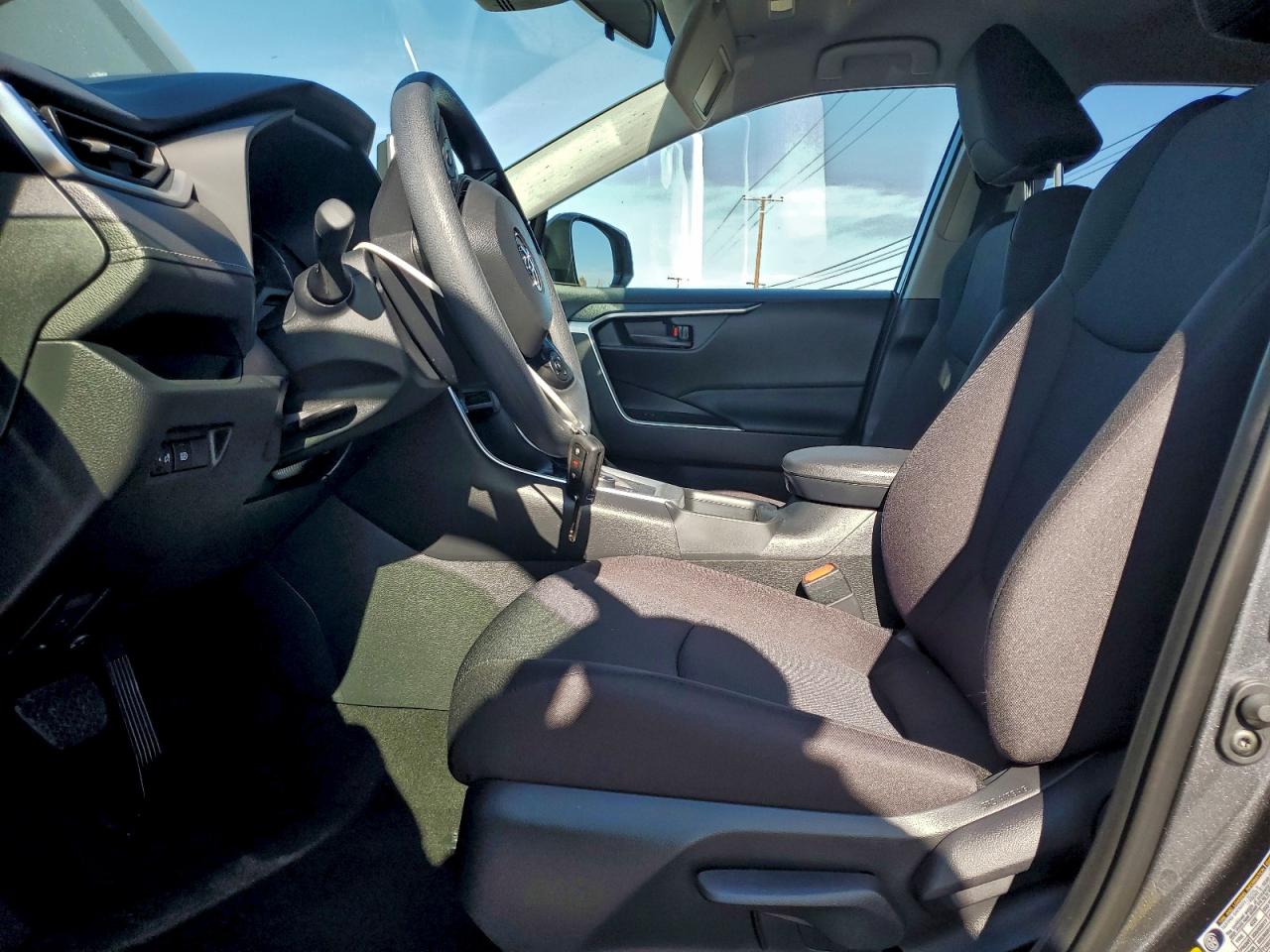 2025 TOYOTA RAV4 LE photo 7