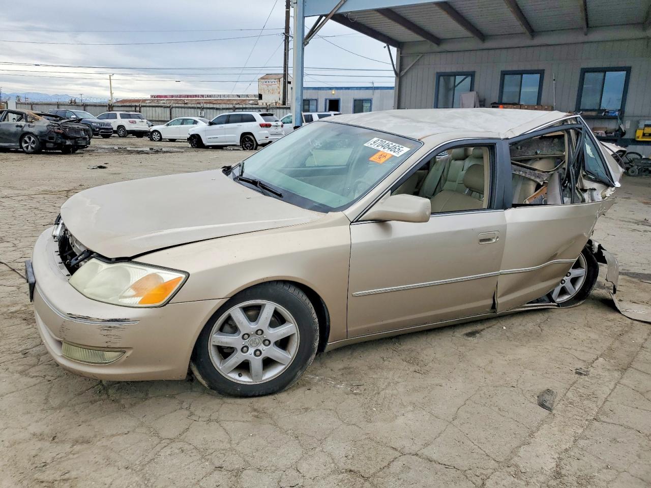 2003 TOYOTA AVALON XL — REAR END damage — photo 1