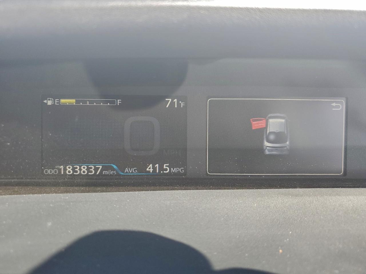 2018 TOYOTA PRIUS photo 17