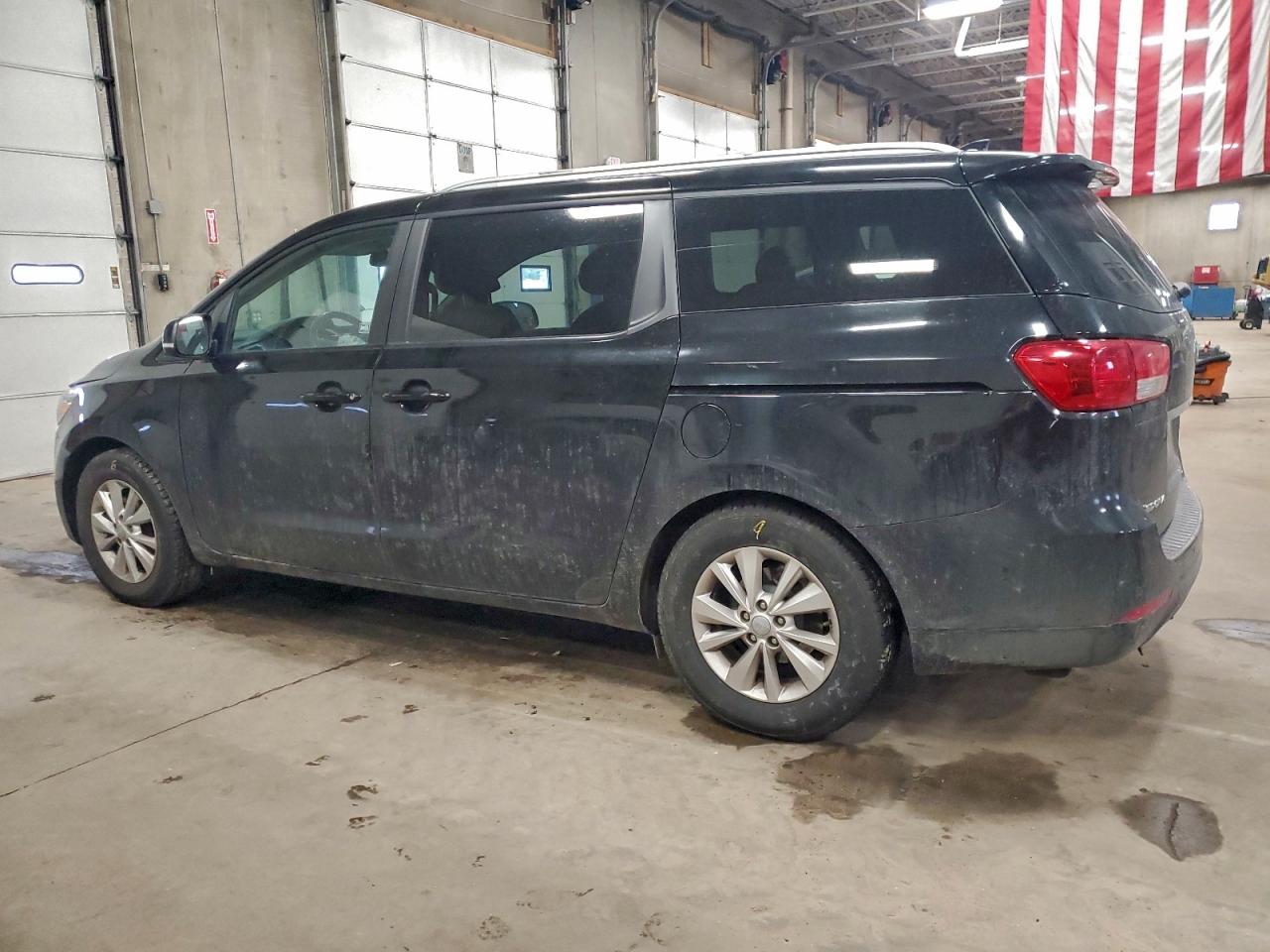 2016 KIA SEDONA LX photo 3