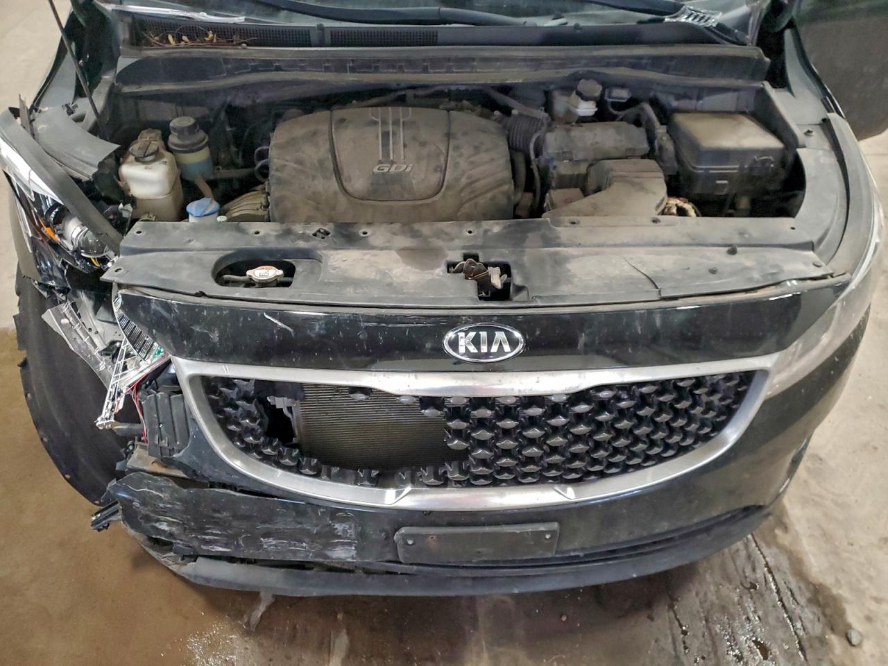 2016 KIA SEDONA LX photo 23