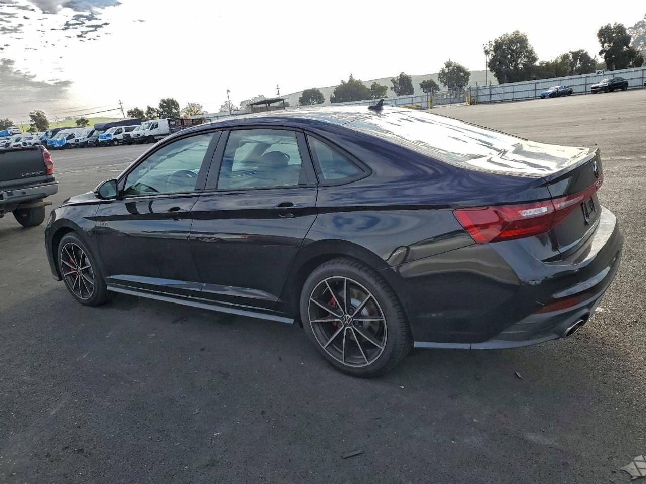 2025 VOLKSWAGEN JETTA GLI AUTOBAHN photo 3