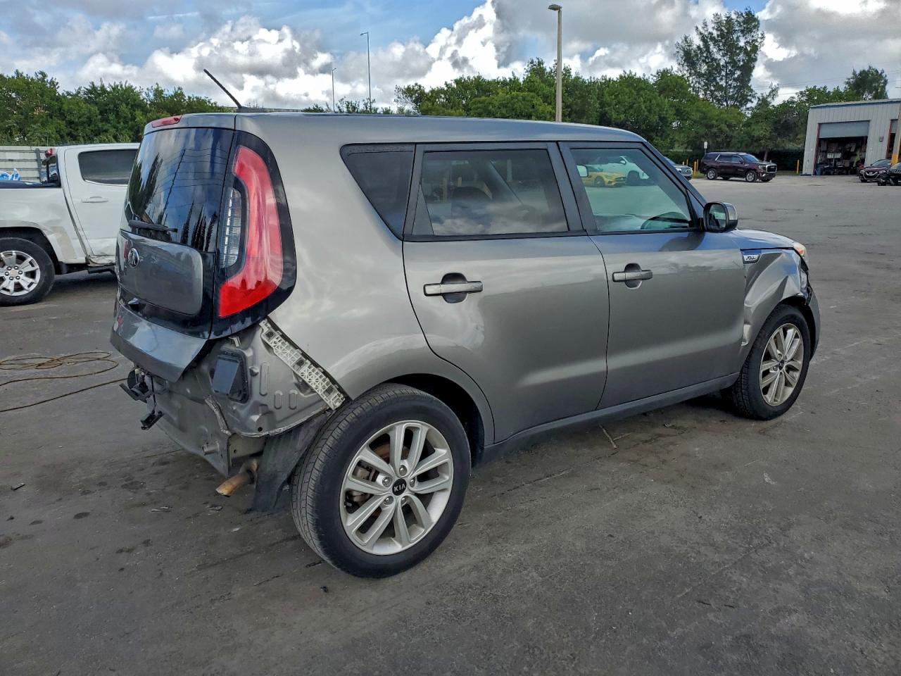 2017 KIA SOUL + photo 3