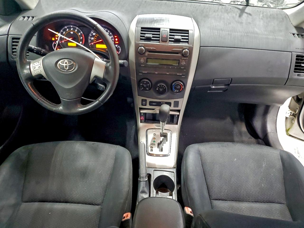 2010 TOYOTA COROLLA BASE photo 8