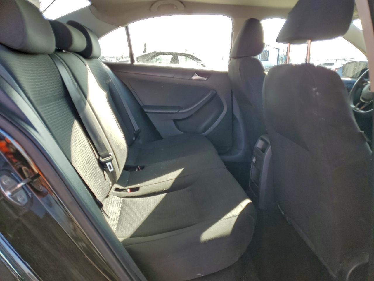2016 VOLKSWAGEN JETTA S photo 19