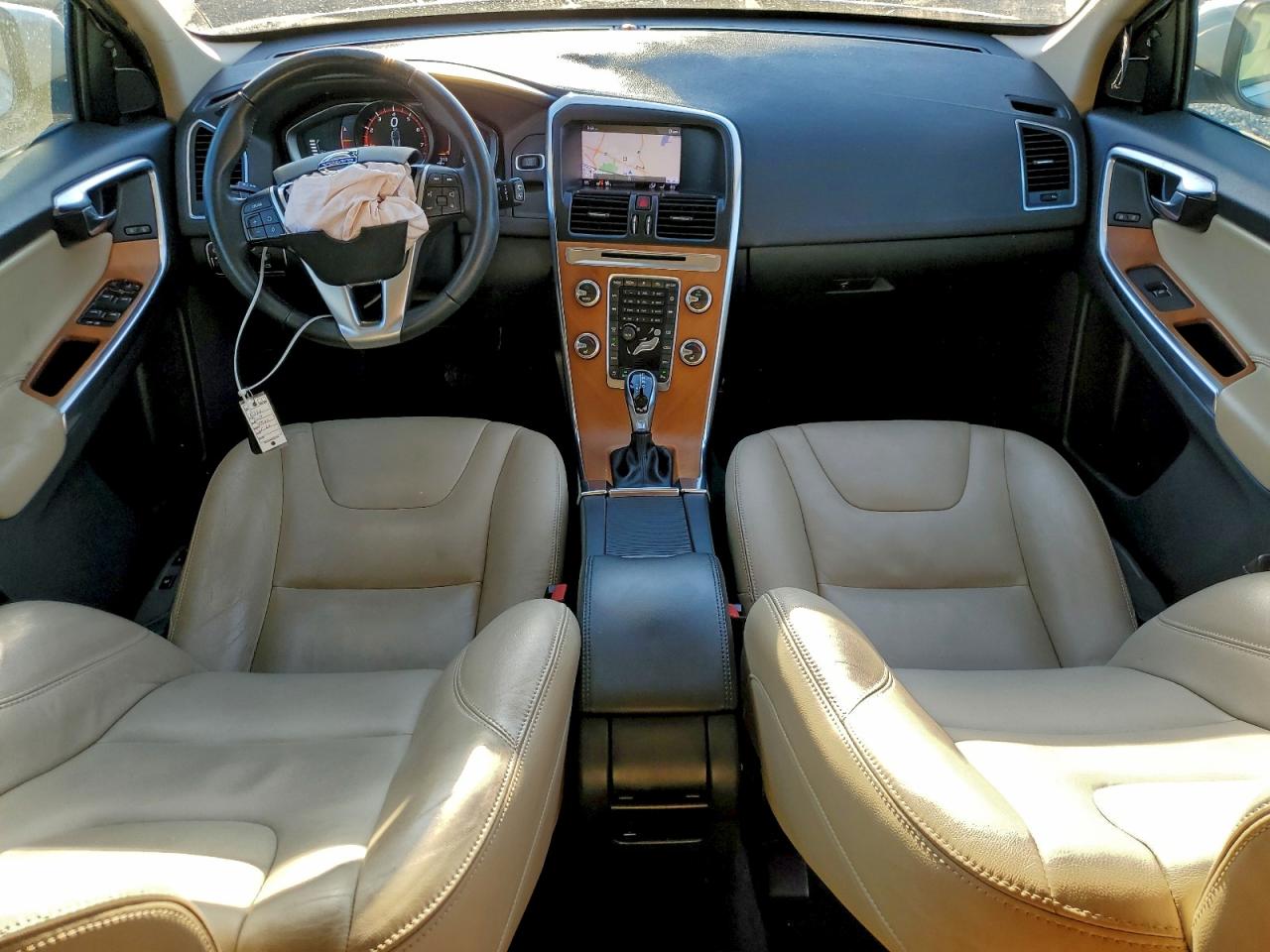 2017 VOLVO XC60 T5 INSCRIPTION photo 22