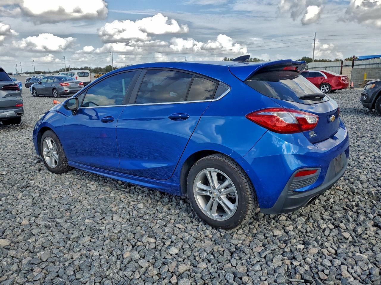 2017 CHEVROLET CRUZE LT photo 4