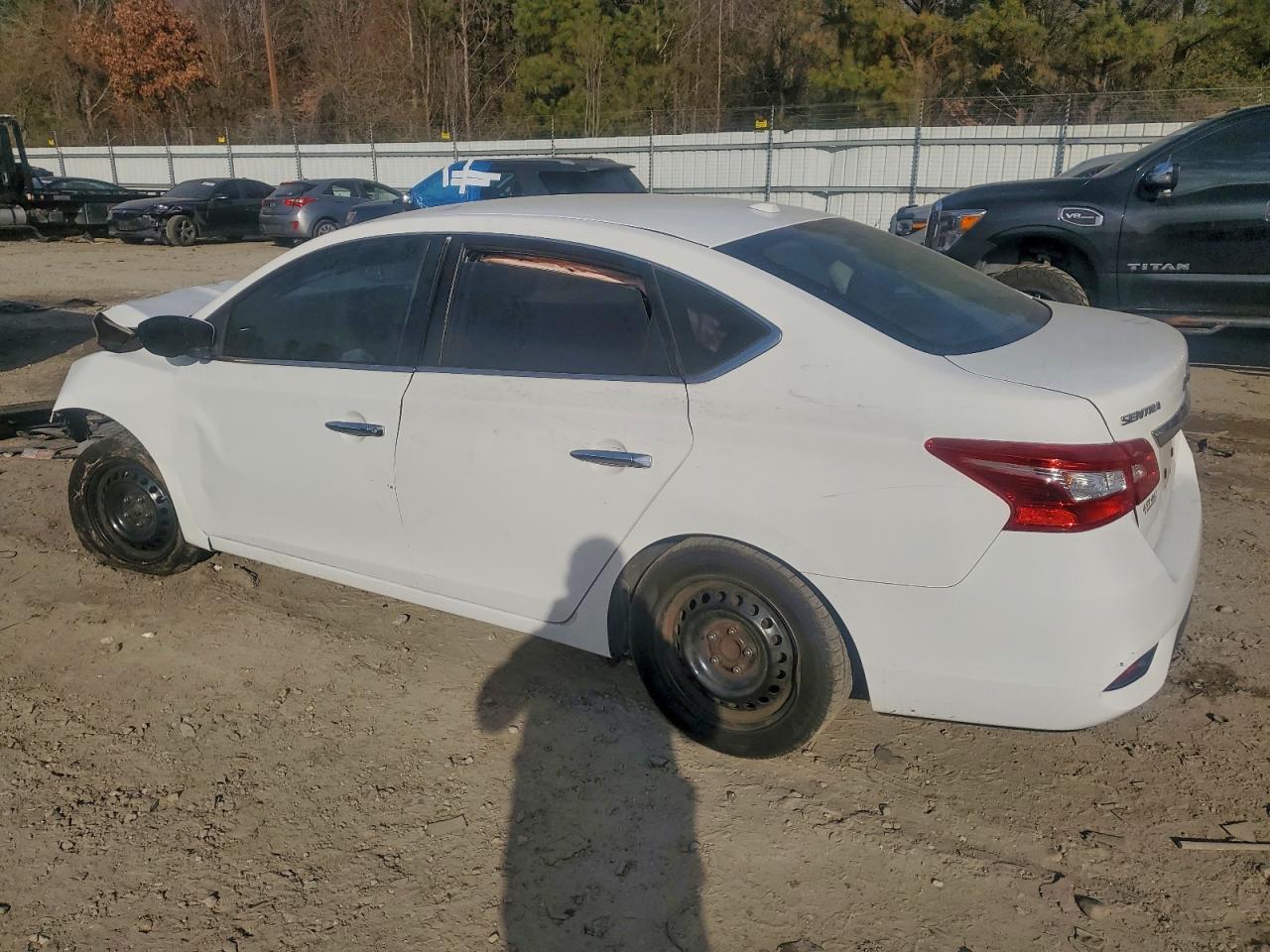 2016 NISSAN SENTRA S photo 2