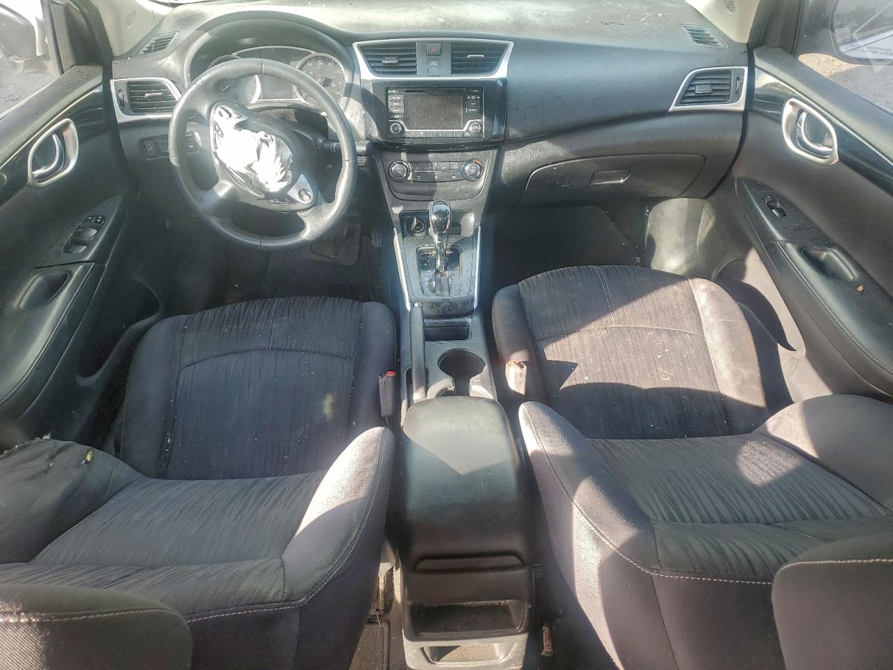 2016 NISSAN SENTRA S photo 8