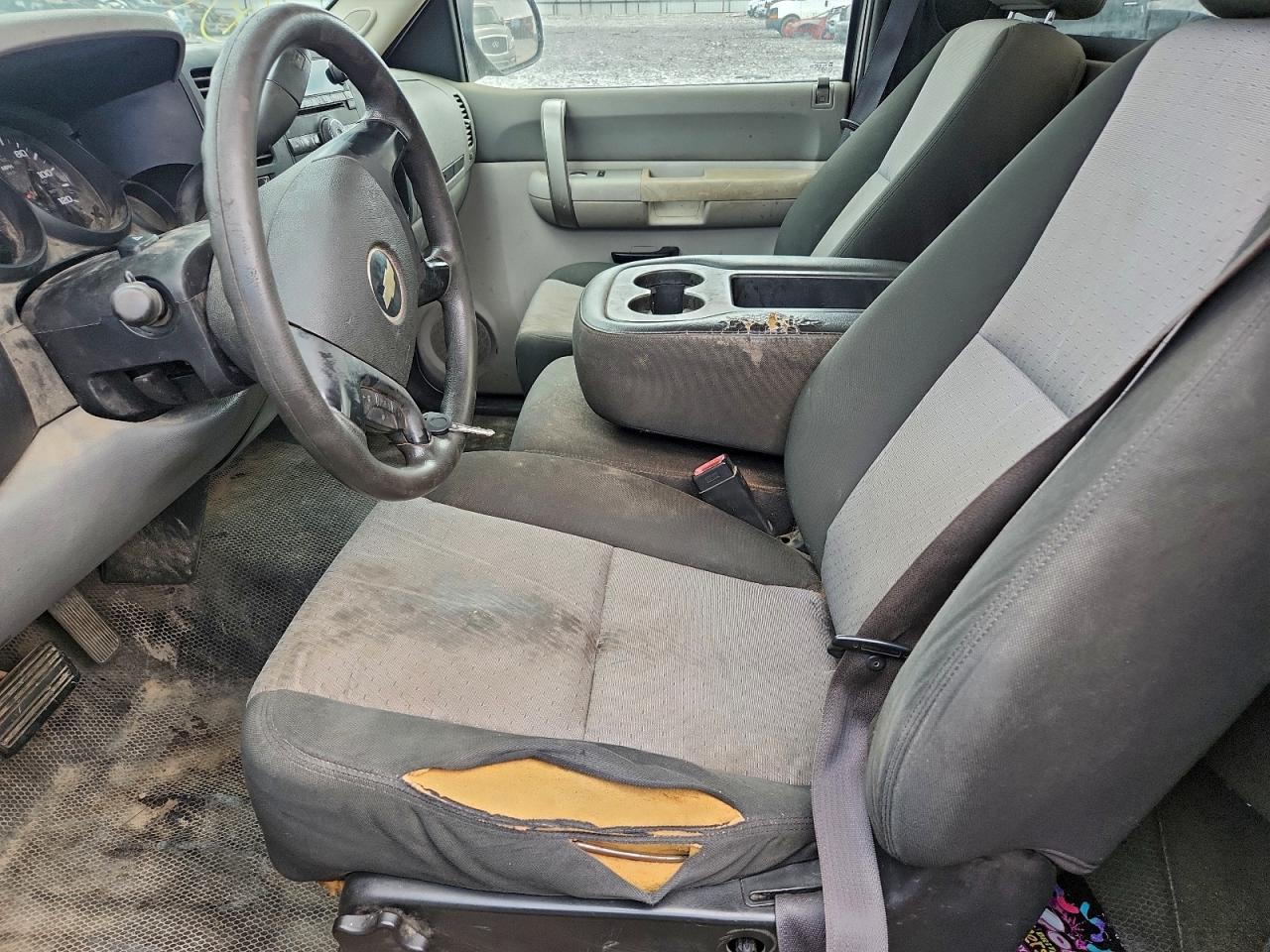 2009 CHEVROLET SILVERADO C1500 photo 7