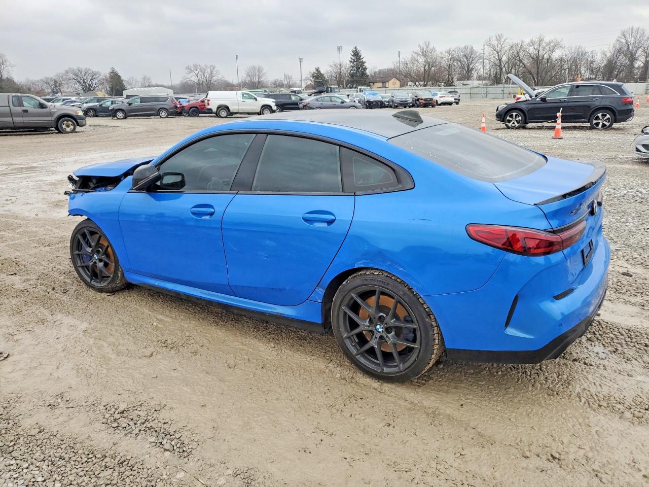 2022 BMW M235XI photo 2