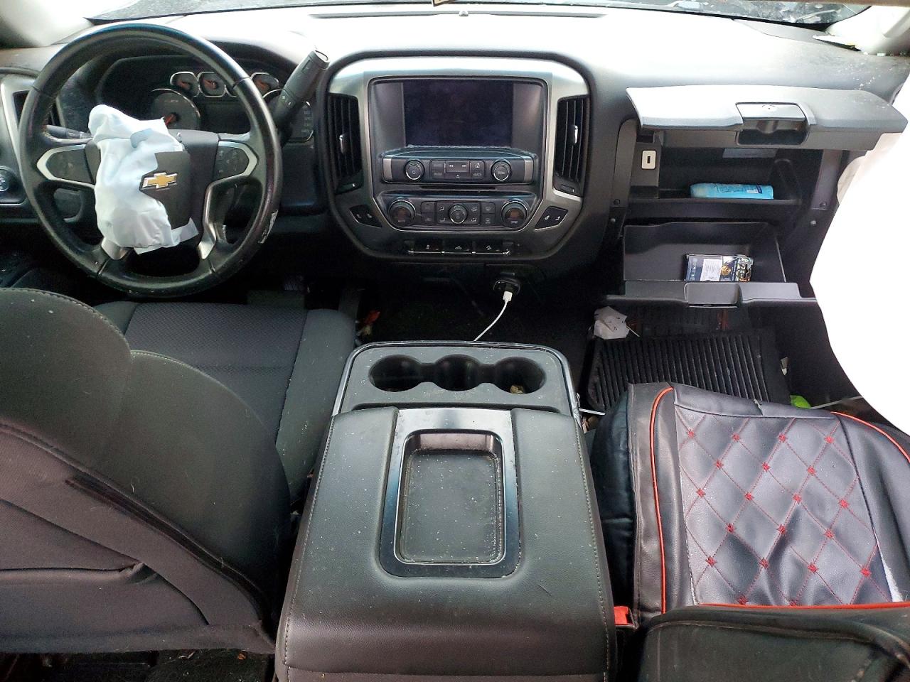 2018 CHEVROLET SILVERADO K1500 LT photo 8