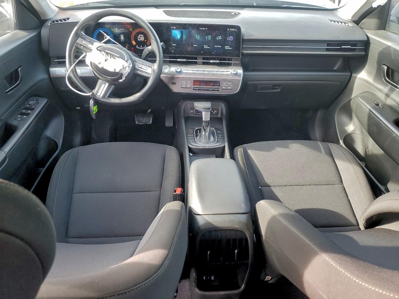 2025 HYUNDAI KONA SEL photo 8