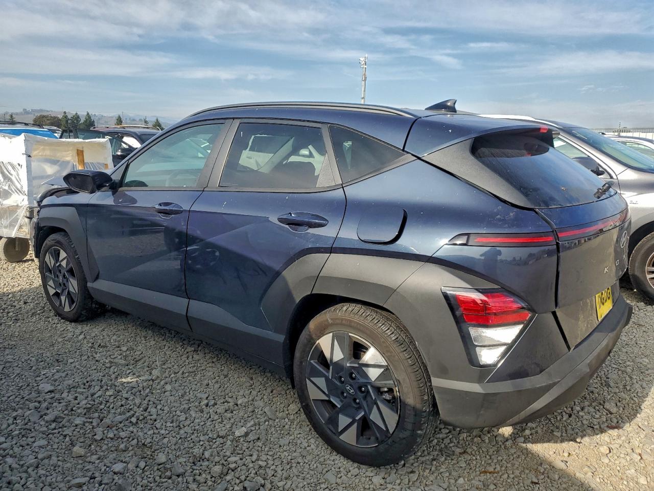 2025 HYUNDAI KONA SEL photo 2