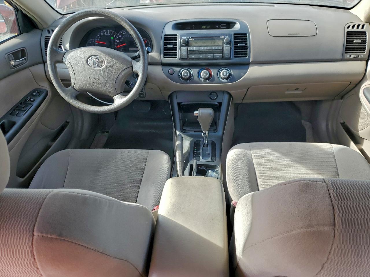 2006 TOYOTA CAMRY LE photo 8