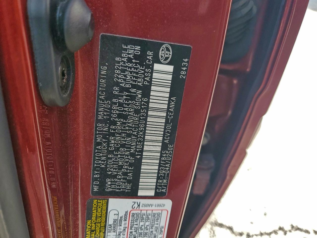 2006 TOYOTA CAMRY LE photo 12