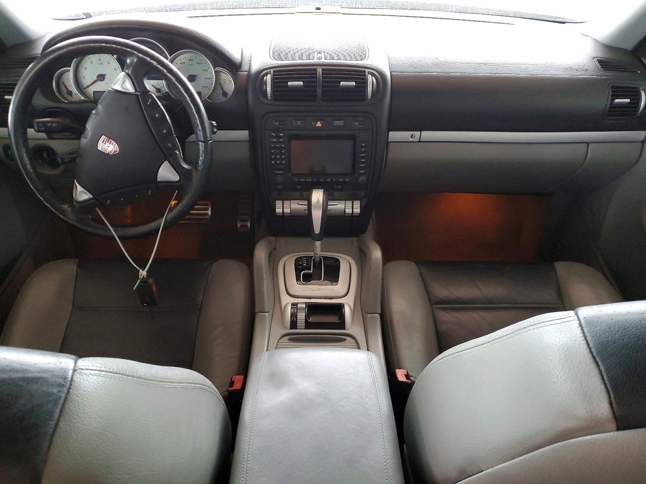 2006 PORSCHE CAYENNE S photo 8