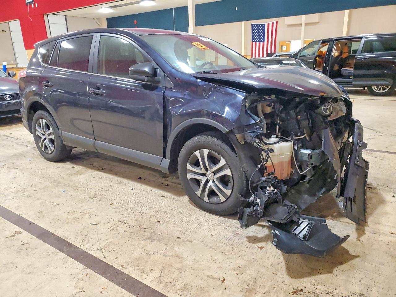 2018 TOYOTA RAV4 LE photo 7