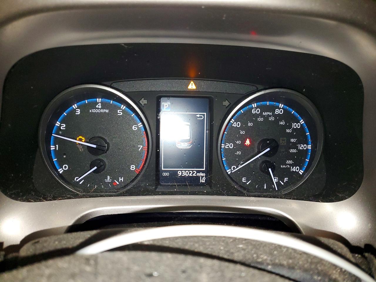 2018 TOYOTA RAV4 LE photo 17