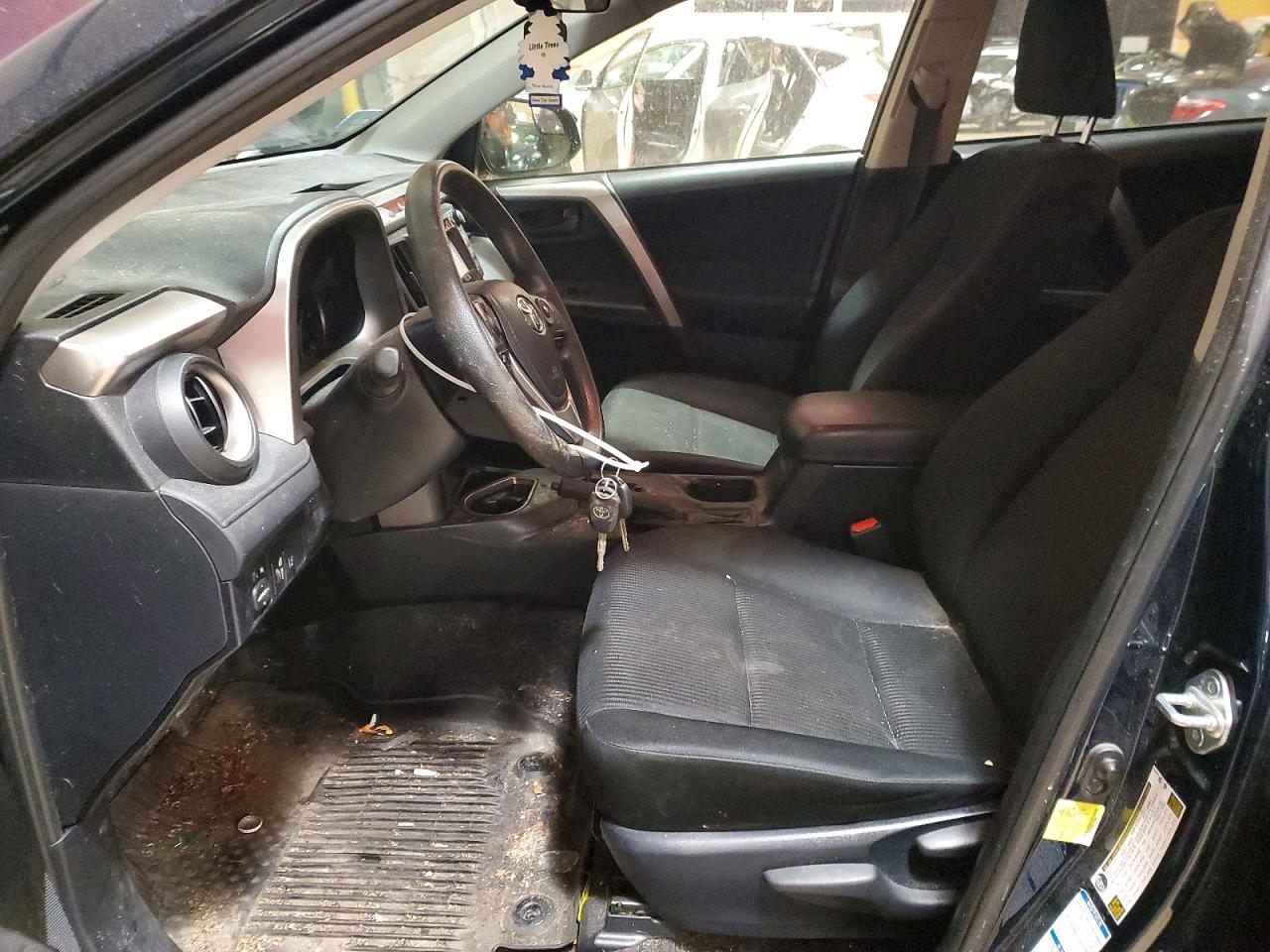 2018 TOYOTA RAV4 LE photo 13