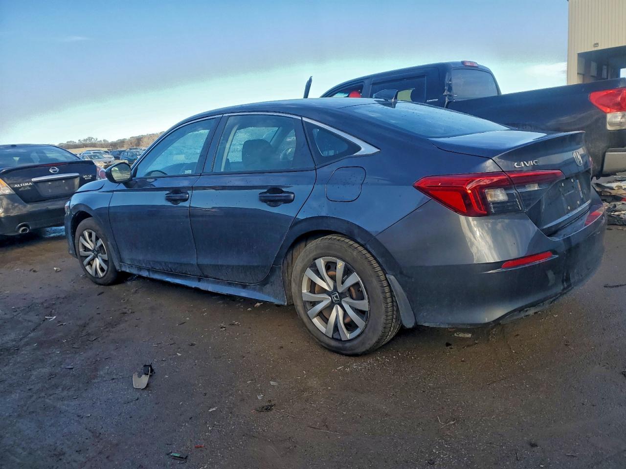 2022 HONDA CIVIC LX photo 4