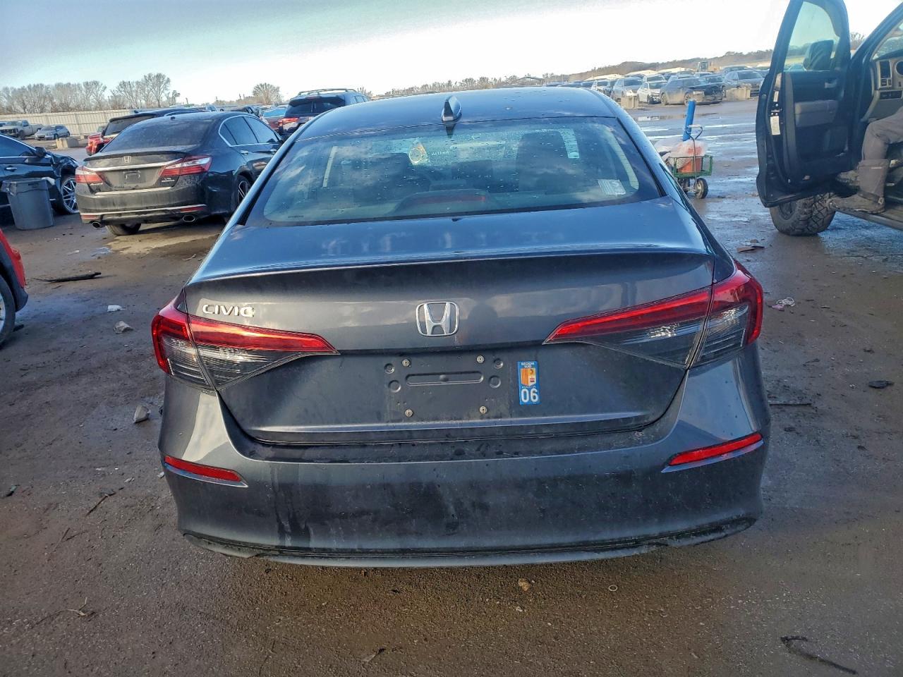 2022 HONDA CIVIC LX photo 16