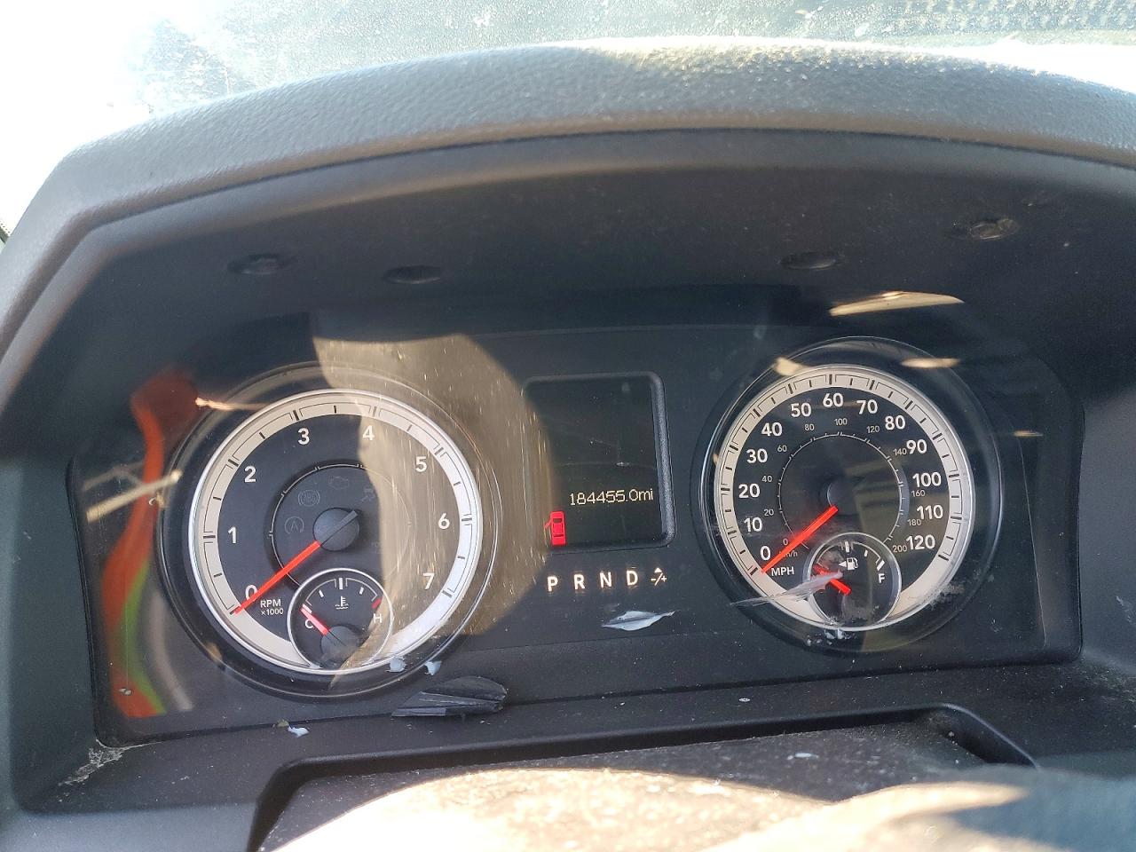 2014 RAM 1500 ST photo 17