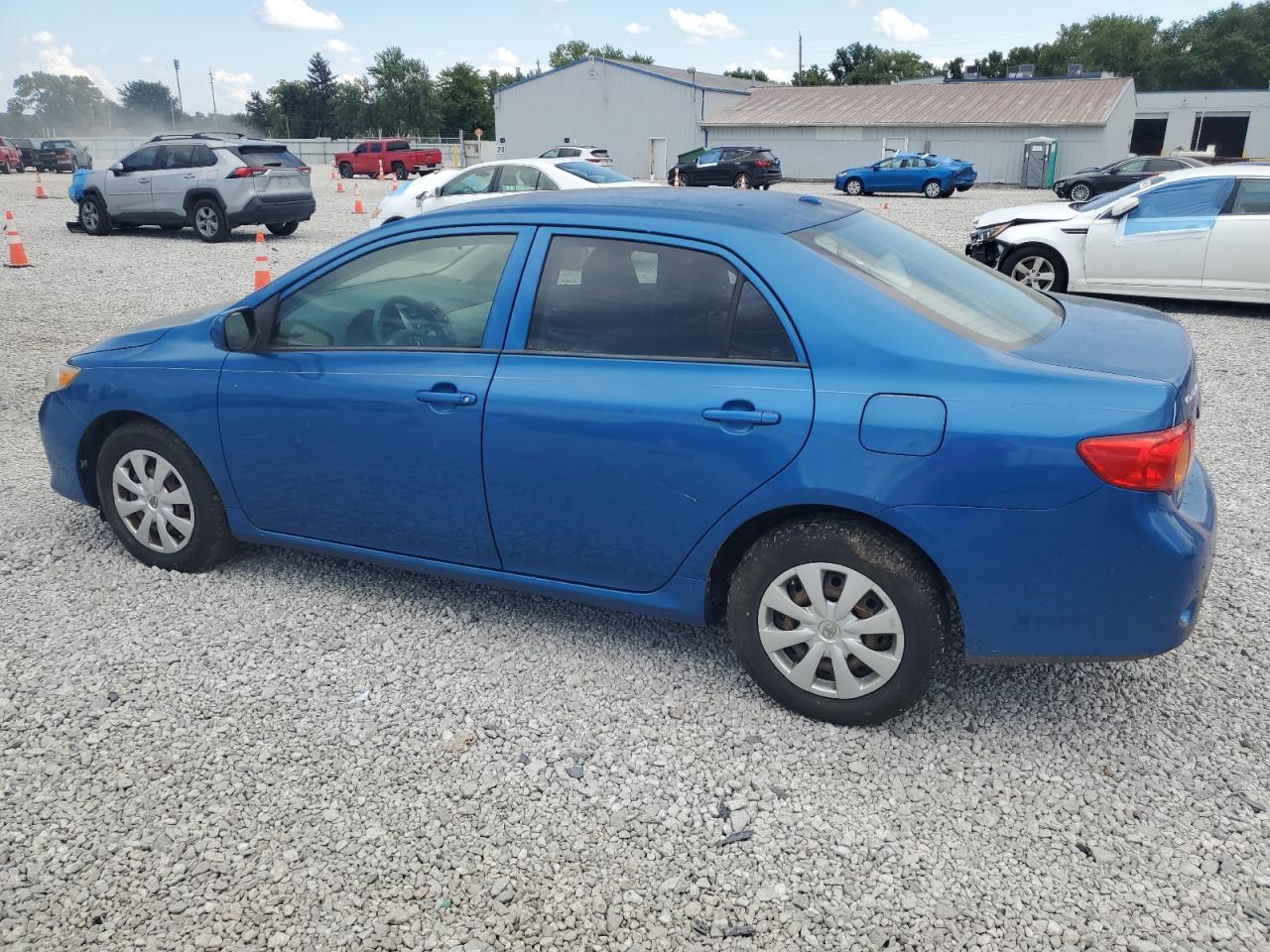 2010 TOYOTA COROLLA BASE photo 3