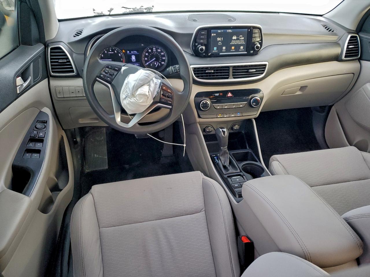 2019 HYUNDAI TUCSON SE photo 8